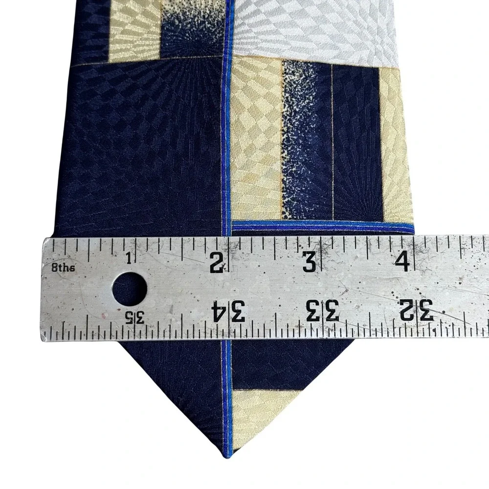 Robert Arnold Mens Silk Tie Navy Blue Geometric Medallion USA 4 Inch art deco